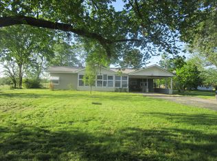 899 State Route Dd, Willow Springs, MO 65793
