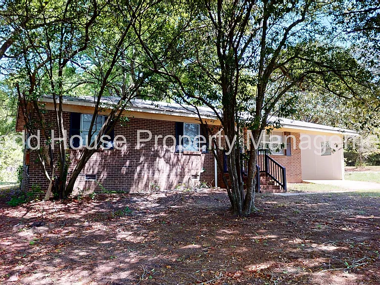502 Fitzsimmons St — Photo 5