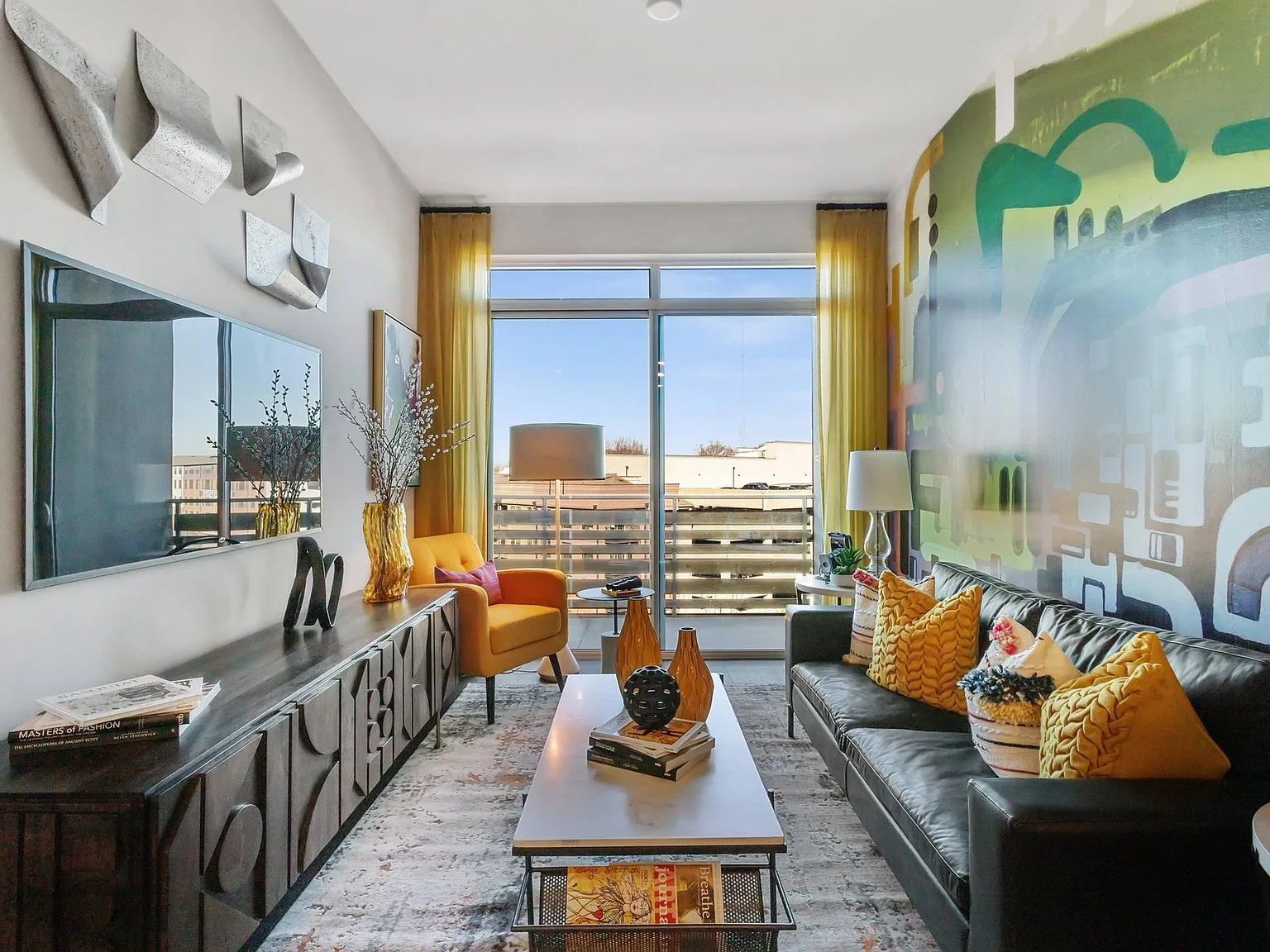 AMLI Westside — Photo 4