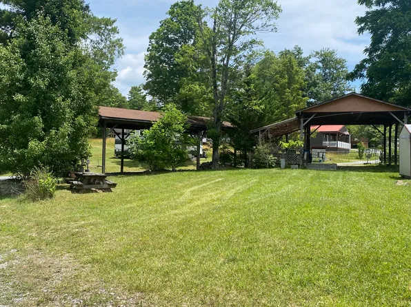 94 Rock Ridge Rd, Pipestem, WV 25979