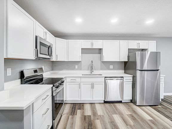 2nd image of 5566 Hillside Ave #5570-02
