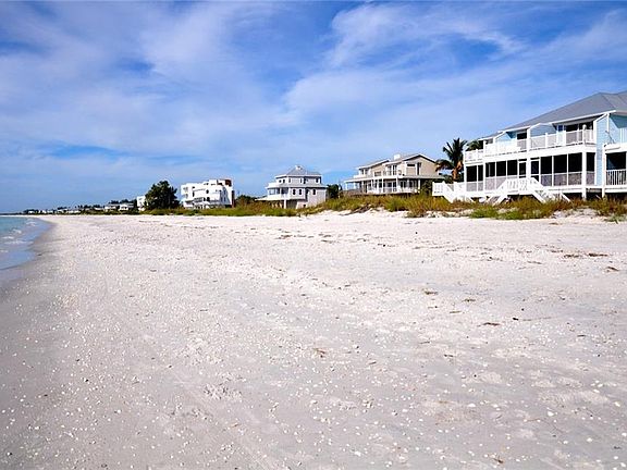 3rd image of 221 N Gulf Blvd Unit B