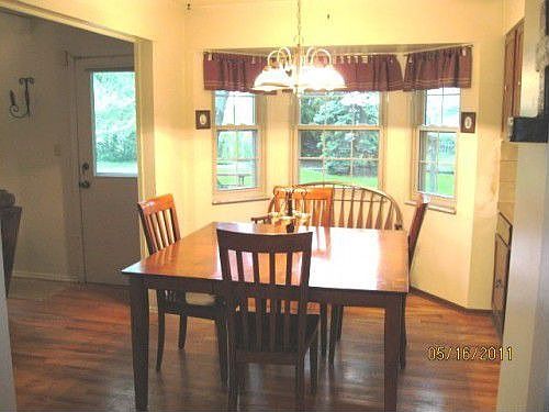 3rd image of 2040 Atterbury Ave
