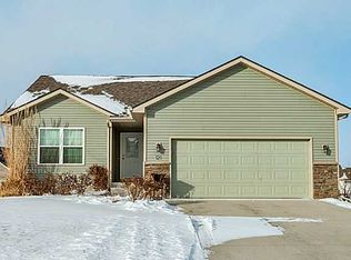 121 21st St SW, Altoona, IA 50009