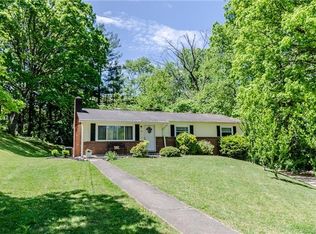 40 Vista Dr, Candler, NC 28715