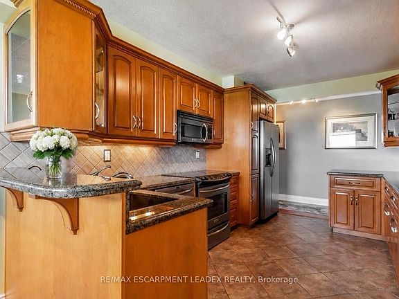 3rd image of 500 Green Rd #705