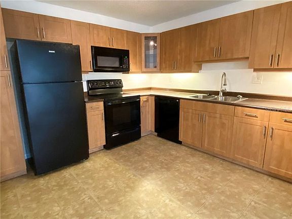 3rd image of 5727 Baywater Dr #5727