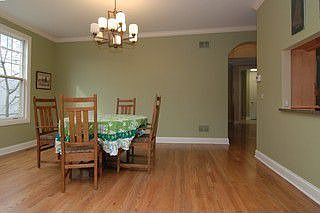 4th image of 1495 Oakwood Ave