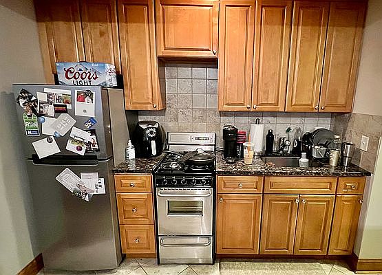 4th image of 328 W 76th St APT 2B