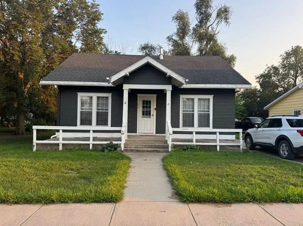 655 E 5th St, Corsica, SD 57328