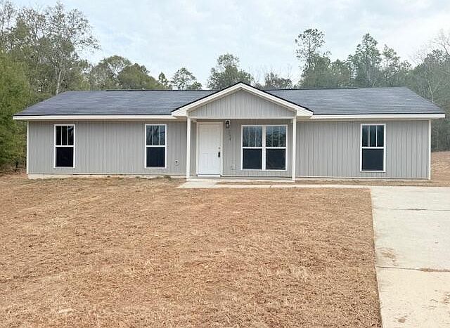 1st image of 384 Shetland Dr