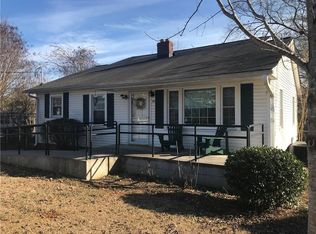 411 Johnson St, Pickens, SC 29671