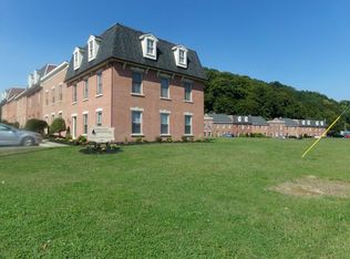 1 Hudson Valley Lndg #R, Kingston, NY 12401