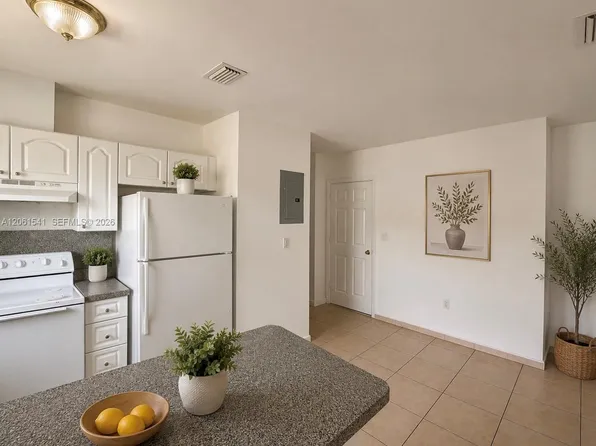 14140 NE 2nd Ct APT 3, Miami, FL 33161
