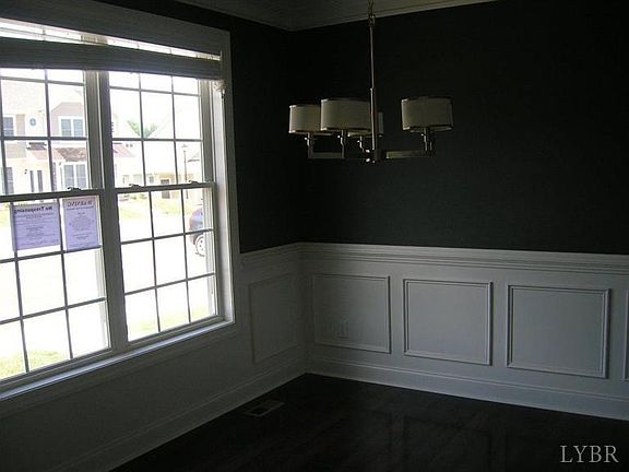 4th image of 158 Rowse Dr