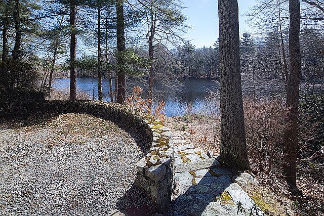 An Oasis on Cushing Pond. 