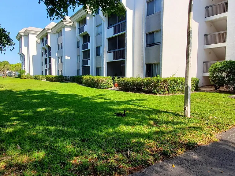 721 N Pine Island Rd #103 — Photo 46