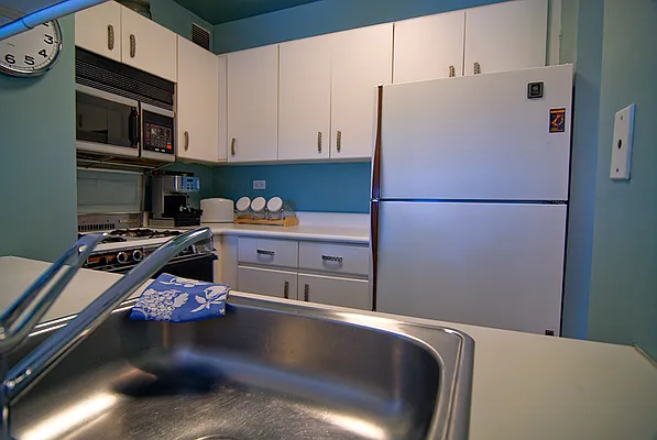 Rented by Sterling Holdings | media 9