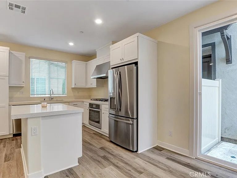 535 Embrook Way — Photo 7
