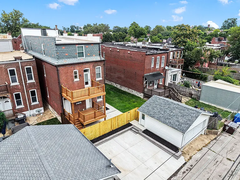 2722 Armand Pl #2F — Photo 5