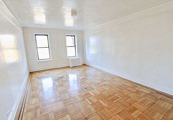2nd image of 75 W Mosholu Pkwy N APT 2J