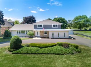 204 Cardinal Dr, Bloomingdale, IL 60108