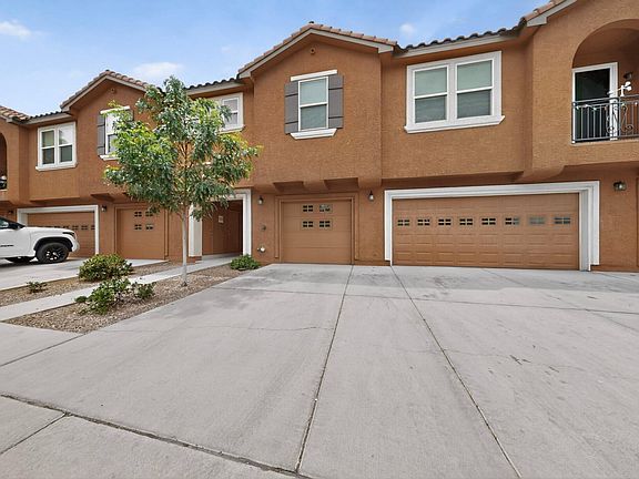 4th image of 601 Menaul Blvd NW #302