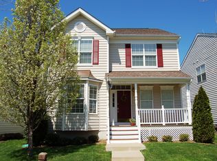 26009 Hartwood Dr, Chantilly, VA 20152