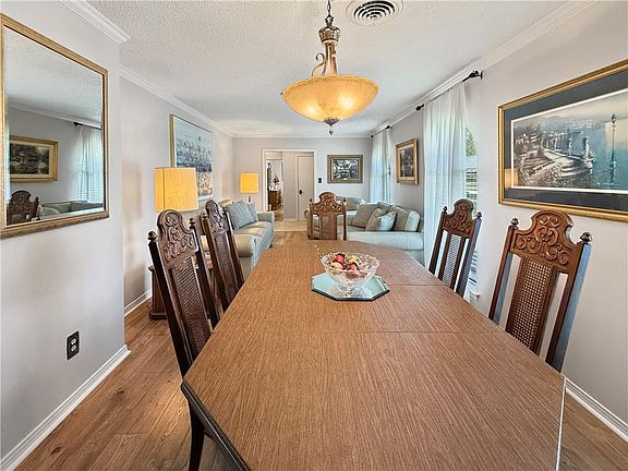 4th image of 1542 Fernwood Dr