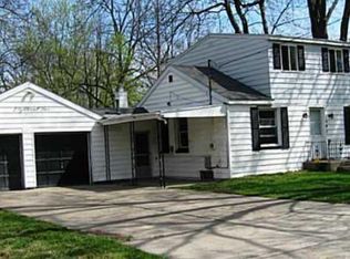 1802 Pierce Rd, Lansing, MI 48910