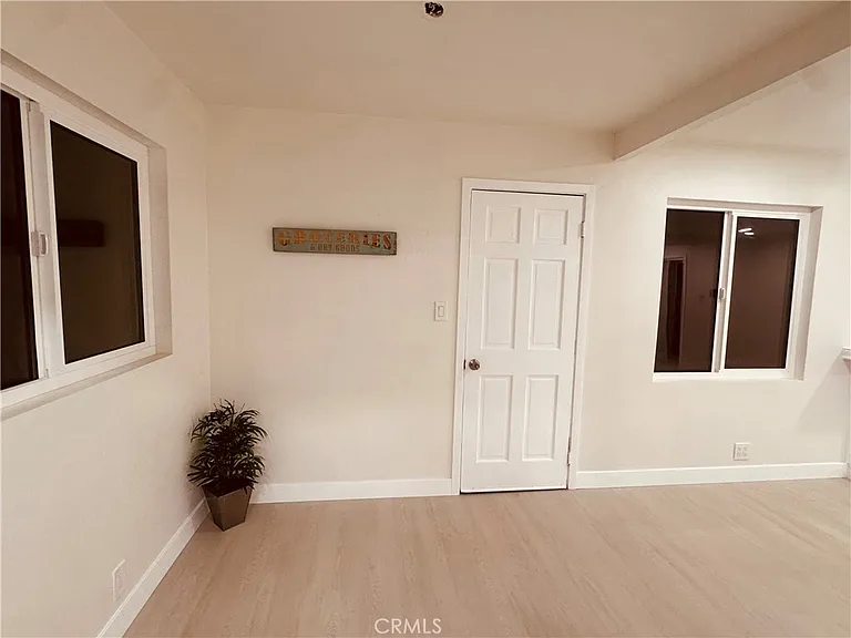 12431 Merrill St — Photo 16