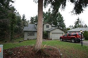 1st image of 820 Shannon Ct