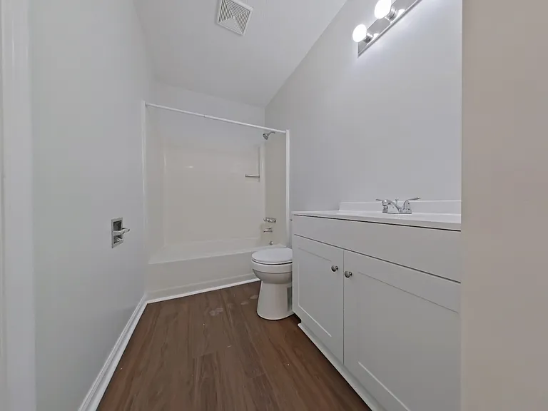 427 S Main St #2 — Photo 16