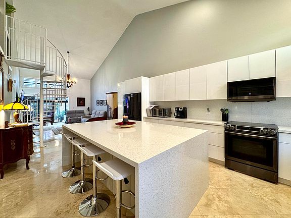 4th image of 2840 S Oakland Forest Drive #2906