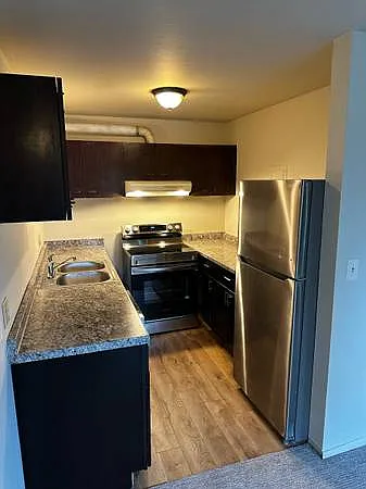 Burien Sky Apartments — Photo 3