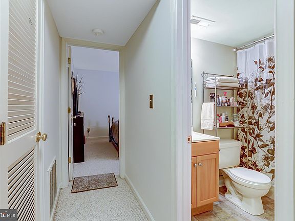 5th image of 10100 Chatham Ct