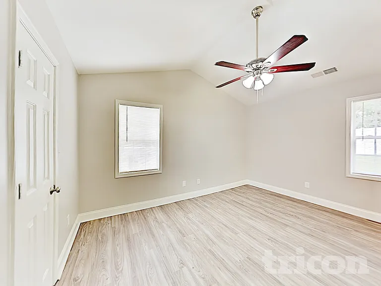 1115 Landen Chase Dr — Photo 10