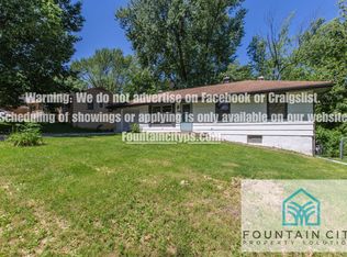 1808 N Kiger Rd, Independence, MO 64050