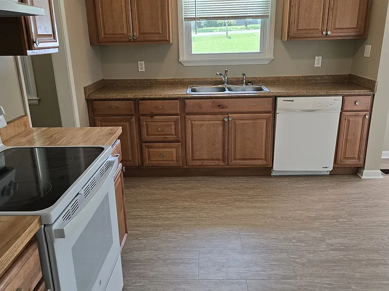 2103 Porter Rd #A — Photo 2