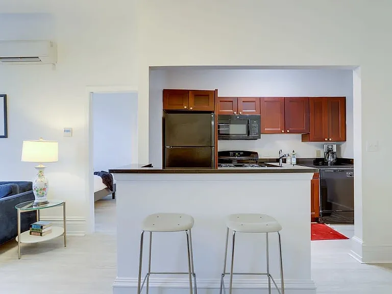 1765 R St NW #201 — Photo 7