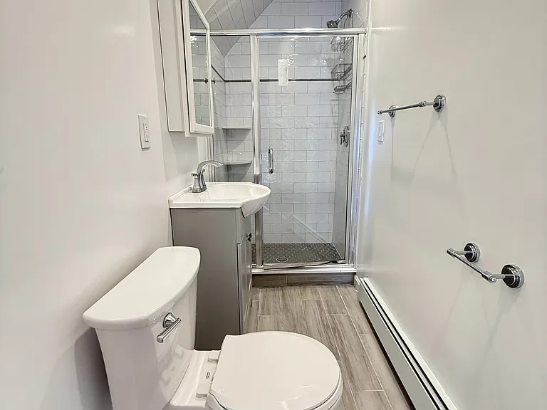 49 Gardena St #2A — Photo 10