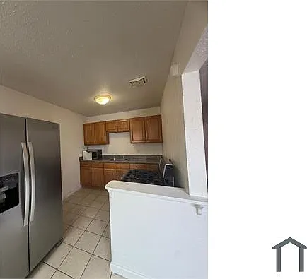 2 bed, 1000 sqft, $2,700 — Photo 2