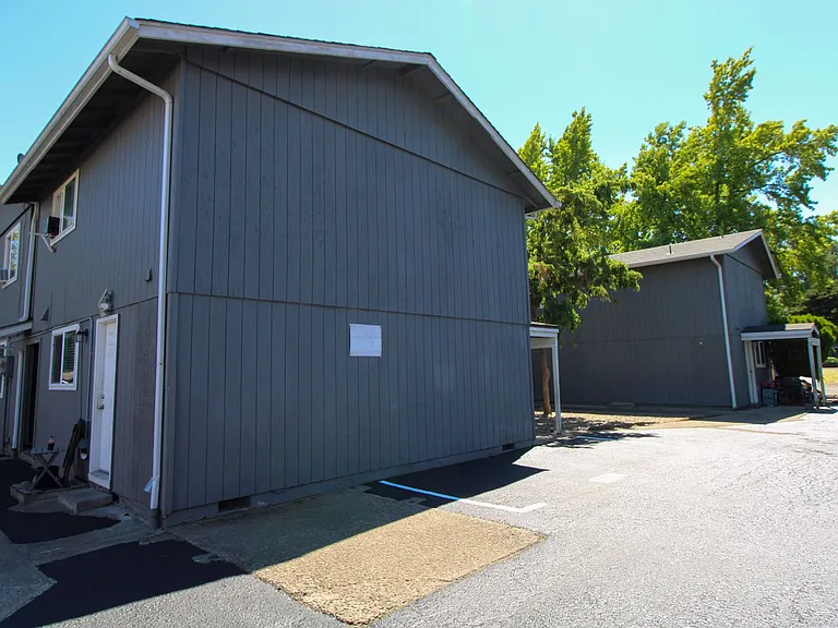 1543-1611 Salishan St SE — Photo 22