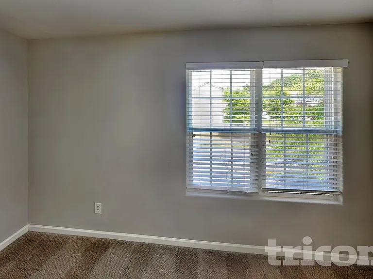 9203 Putnam Pl — Photo 10