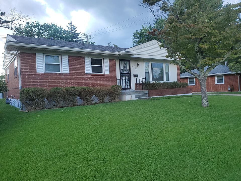 Attractive, well-maintained home in convenient area.