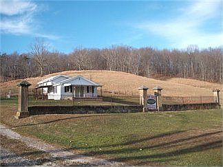 2nd image of 3237 Mountain Dr