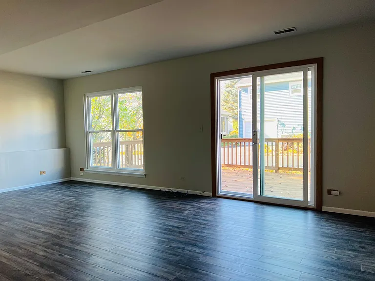 300 Aster Ct — Photo 8