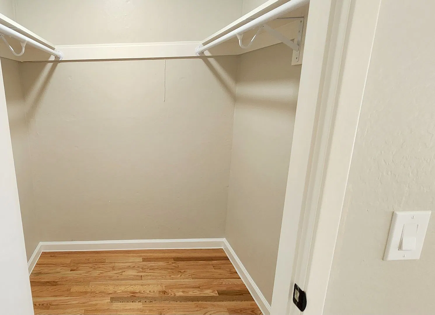 3590 21st St APT 101 - Main Image