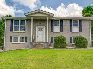 404 Safford View Dr, Antioch, TN 37013