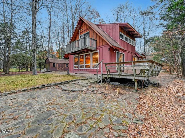 113 Smithview Dr, Greentown, PA 18426